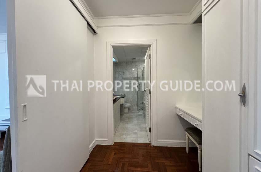 Apartment in Phaholyothin 